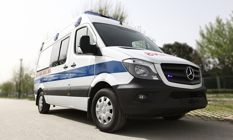 Ambulans İçerisine Kaç Refakatçi Alınıyor?